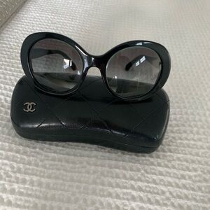 CHANEL Oval CC Sunglasses